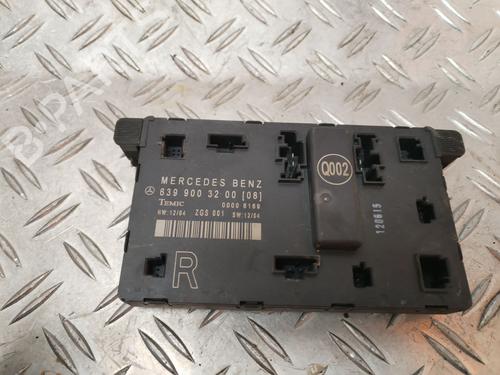 Used Electronic module MERCEDES-BENZ VITO Bus (W639) [2003-2026]  30943026