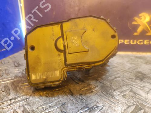 Used Throttle body Throttle body 17509136 17509136