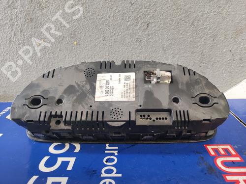 Used Instrument cluster MERCEDES-BENZ SPRINTER 3,5-t Van (B906) [2006-2020]  17508856