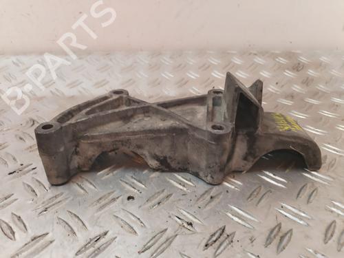 Used Engine mount RENAULT MASTER II Bus (JD) [1997-2010]  25051258