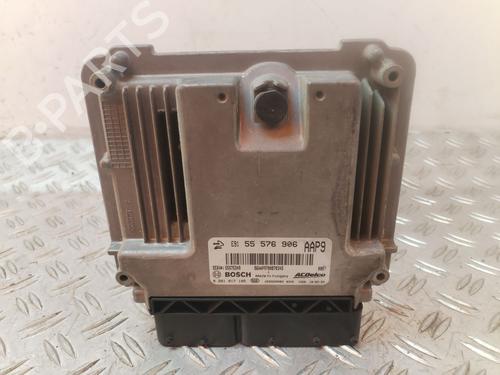 Used Engine control unit (ECU) OPEL INSIGNIA A Sports Tourer (G09) [2008-2017]  30943321