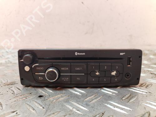 Used Radio RENAULT MASTER III Van (FV) 2.3 dCi 130 RWD (FV01, FV10, FV11, FV12) (130 hp) 30943652