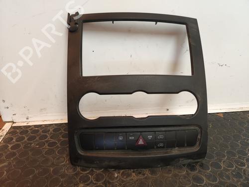 Used Warning switch MERCEDES-BENZ SPRINTER 4,6-t Van (B906) 416 CDI (906.653, 906.655, 906.657, 906.633, 906.635,... (163 hp) 17501015