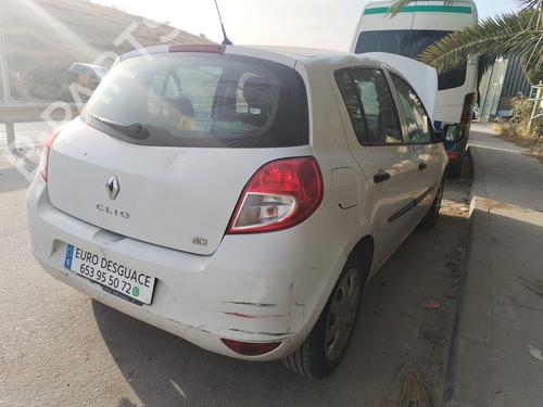 Brugte RENAULT CLIO III (BR0/1, CR0/1) 1.5 dCi (75 hp) 4360247