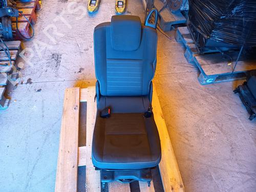 Used Seats set RENAULT SCÉNIC III (JZ0/1_) 1.2 TCe (JZ16) (132 hp) 25710460