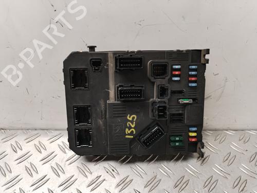 Zekeringkast CITROËN XSARA PICASSO (N68) 1.6 HDi (90 hp) 30944622