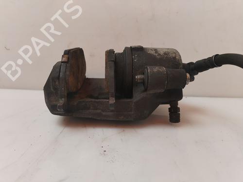Used Right front brake caliper Right front brake caliper MERCEDES-BENZ SPRINTER 3,5-t Van (B906) 315 CDI (906.631, 906.633, 906.635, 906.637) (150 hp) 33943838 33943838