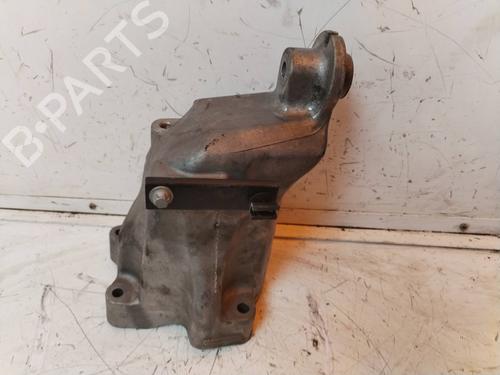 Used Engine mount MERCEDES-BENZ VITO / MIXTO Van (W639) 116 CDI (639.601, 639.603, 639.605) (163 hp) 18296590