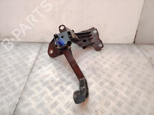 Used Clutch pedal Clutch pedal RENAULT MASTER III Van (FV) [2010-2026] 36672953 36672953