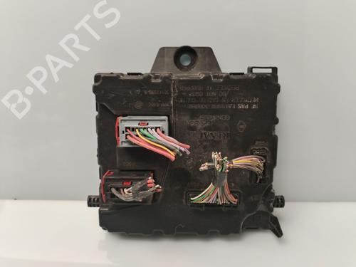 Used Fuse box RENAULT KANGOO / GRAND KANGOO II (KW0/1_) 1.5 dCi 90 (KW05, KW08, KW0G, KW11) (90 hp) 30945729