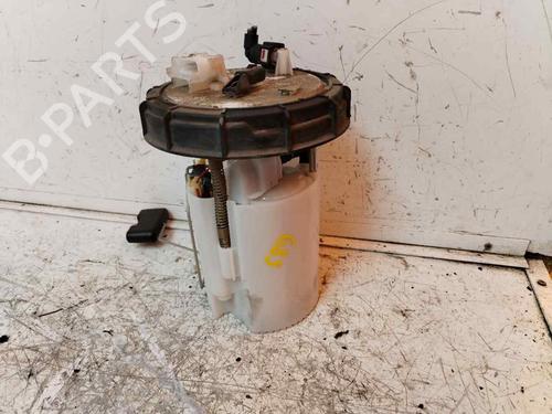 Used Fuel pump RENAULT MEGANE IV Hatchback (B9A/M/N_) 1.2 TCe 130 (B9MR) (130 hp) 18029917