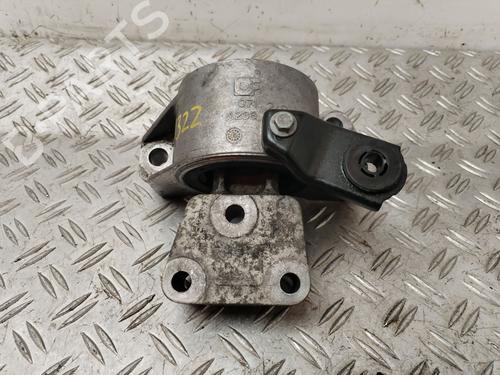 Used Engine mount FIAT FIORINO Box Body/MPV (225_) [2007-2025]  30944304