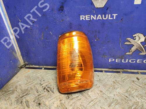 Used Right front indicator FORD TRANSIT Bus (E_ _) 2.5 TD (EB_, ED_, ES_) (75 hp) 17500460