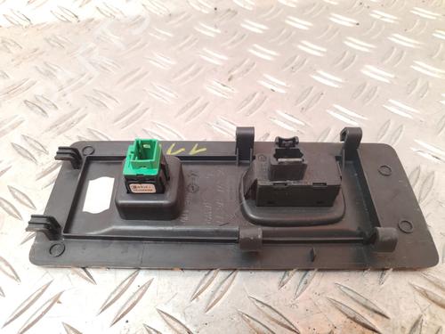 Switch CITROËN BERLINGO Box Body/MPV (B9) | BP30943012I30