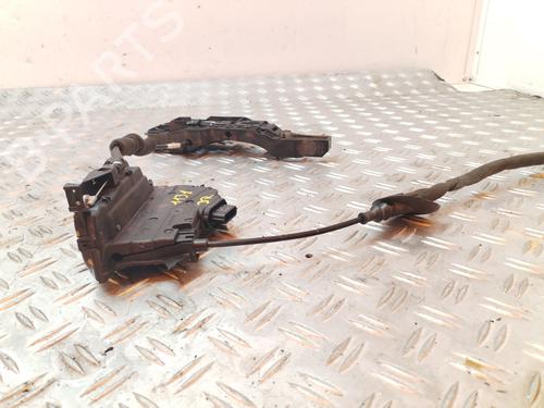 hjre-fortil-las-renault-clio-iv-bh_-2012-2013-2014-2015-2016-2017-2018-2019-2020-2021-25257520 main image