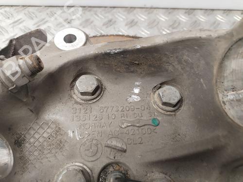 Left front steering knuckle BMW 1 (E87) 116 d | BP30946921M25