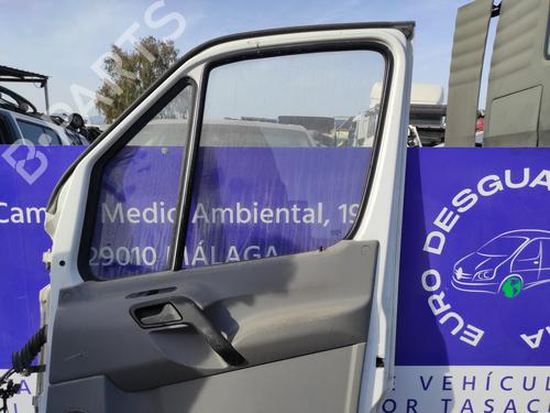 Right front door MERCEDES-BENZ SPRINTER 3,5-t Platform/Chassis (B906)  | BP21004402C3 