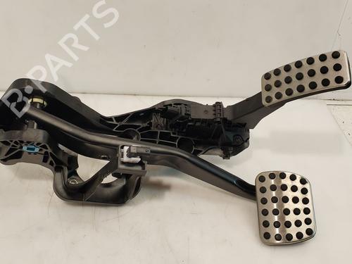 Używane Pedał MERCEDES-BENZ A-CLASS (W177) A 250 (177.046) (224 hp) 30942945