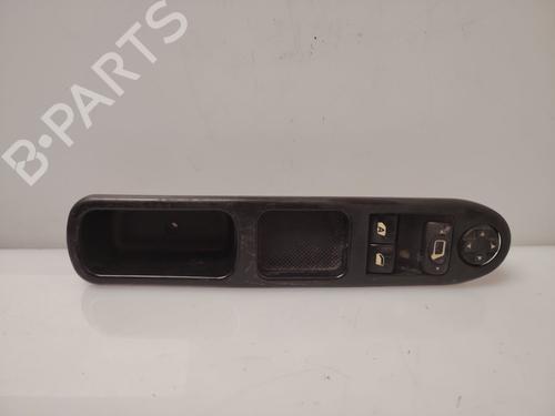 Used Left front window switch Left front window switch PEUGEOT 207 (WA_, WC_) 1.4 16V (95 hp) 36680078 36680078