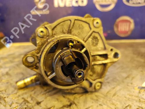 Used Vacuum pump MERCEDES-BENZ SPRINTER 3-t Van (B903) 313 CDI (903.663, 903.662, 903.661) (129 hp) 17499560