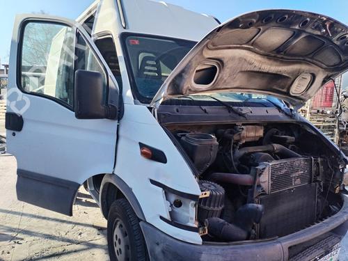 Windscreen washer tank IVECO DAILY III Van 29 L 11 V | BP30946643C113 