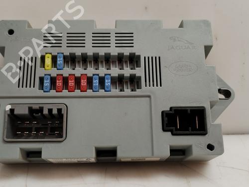 Caixa de fusíveis LAND ROVER DISCOVERY SPORT (L550) 2.0 D (150 hp) 24356455