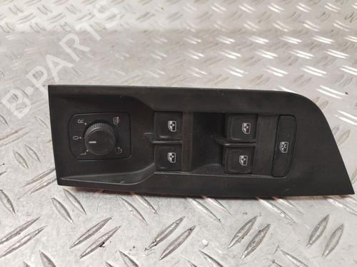 Used Left front window switch SKODA OCTAVIA IV (NX3, NN3, PV3) [2020-2026]  31600394