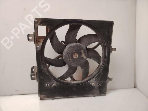 Used Radiator fan Radiator fan MERCEDES-BENZ SPRINTER 3,5-t Van (B906) 315 CDI (906.631, 906.633, 906.635, 906.637) (150 hp) 33861746 33861746