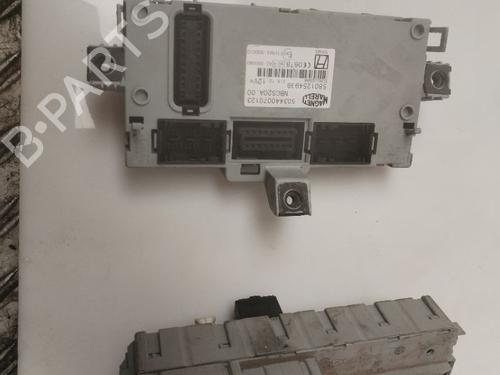 Used Fuse box IVECO DAILY VI Van [2014-2026]  32083657