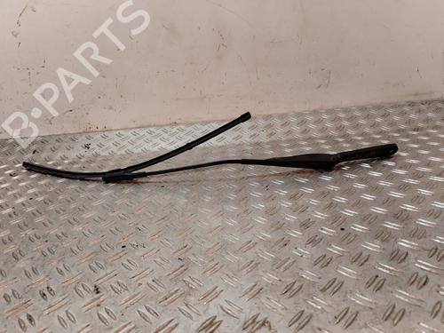 Used Front windshield wiper arm IVECO DAILY VI Platform/Chassis [2014-2026]  31600383