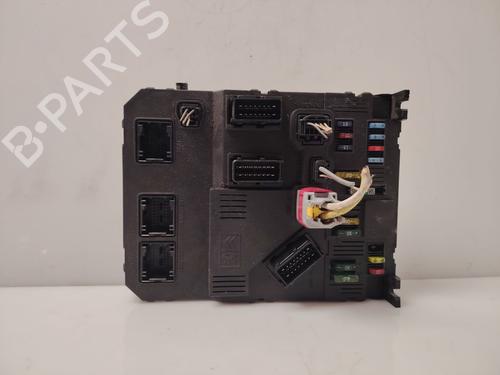 Used Fuse box Fuse box PEUGEOT 407 SW (6E_, 6D_) [2004-2011] 33756280 33756280