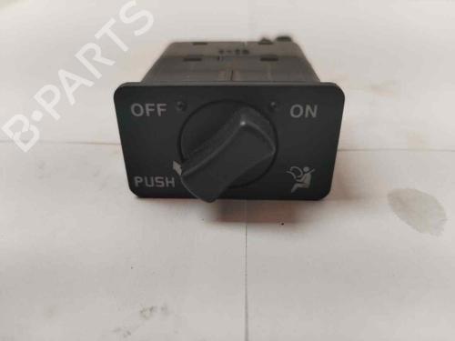 Used Switch SSANGYONG TIVOLI [2015-2025]  18661540