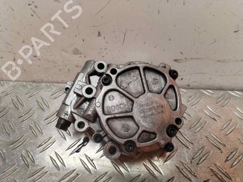 Used Vacuum pump MITSUBISHI CANTER Platform/Chassis (FB_, FE_, FG_) [2001-2025]  30942745