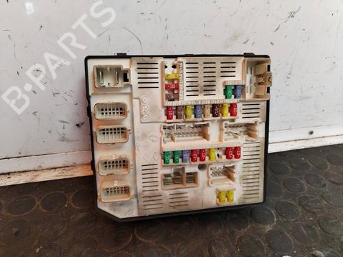 Sikringsdåse RENAULT MEGANE III Hatchback (BZ0/1_, B3_) 1.5 dCi (BZ1G, BZ1W, BZ0R) (95 hp) 17504891