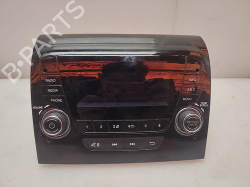 Used Radio Radio 37703540 37703540