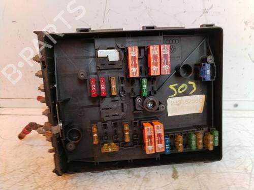 Zekeringkast VW GOLF PLUS V (5M1, 521) [2004-2013]  17573096