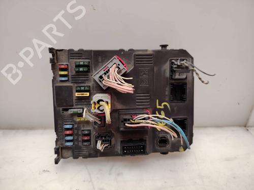 Used Fuse box Fuse box 38970639 38970639