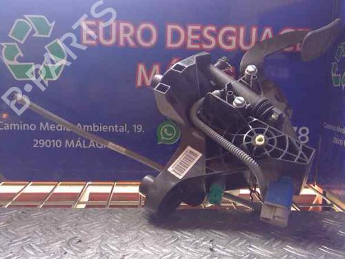 Pédale d'embrayage NISSAN NV300 Van (X82) [2016-2025]  21004397