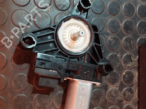 Used Right rear window motor Right rear window motor 17625157 17625157