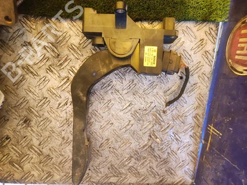 Używane Pedał IVECO DAILY IV Platform/Chassis 35C15 (146 hp) 30947380