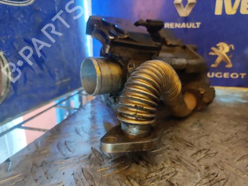 Used Throttle body Throttle body 17499963 17499963