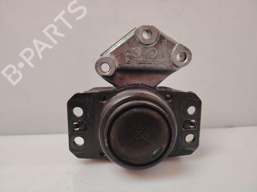 Used Engine mount Engine mount MERCEDES-BENZ SPRINTER 3,5-t Van (B906) 315 CDI (906.631, 906.633, 906.635, 906.637) (150 hp) 33274775 33274775