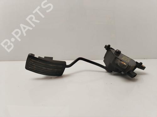 Używane Pedał NISSAN CABSTAR (F24M, F24W) 35.13 DCI, 45.13 DCI 2.5 (F24M) (131 hp) 30945898