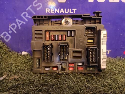 Used Fuse box Fuse box 17507385 17507385