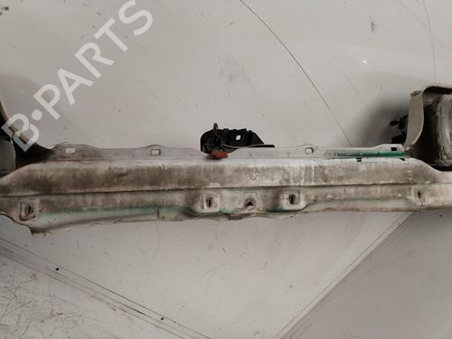Used Front bumper reinforcement Front bumper reinforcement 37033282 37033282
