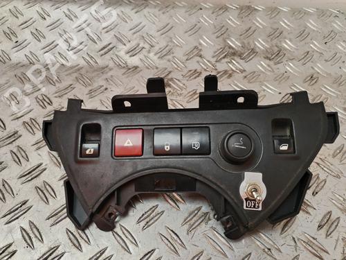 Used Warning switch CITROËN BERLINGO / BERLINGO FIRST Box Body/MPV (M_) 2.0 HDI 90 (MBRHY, MCRHY) (90 hp) 25710354