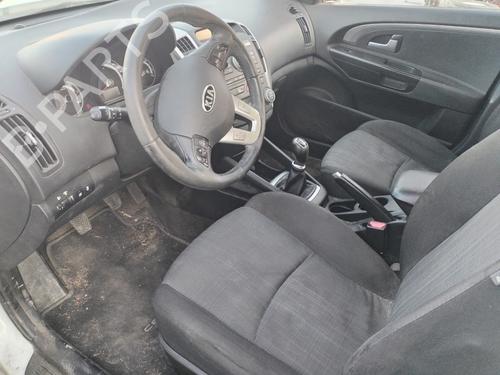 Right front door KIA CEE'D SW (ED) 1.6 CRDi 115 | BP30944838C3 