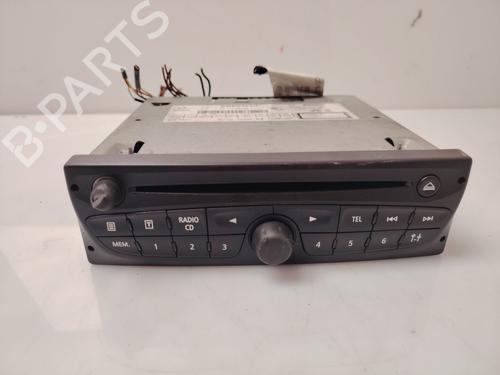 Used Radio RENAULT TRAFIC II Platform/Chassis (EL) 2.0 16V (EL0L) (117 hp) 31128973
