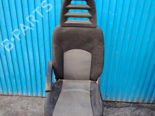 Sedile anteriore sinistro IVECO DAILY V Platform/Chassis 26L11, 29L11, 29S11, 35C11D, 35S11, 40C11 (106 hp) 31600912