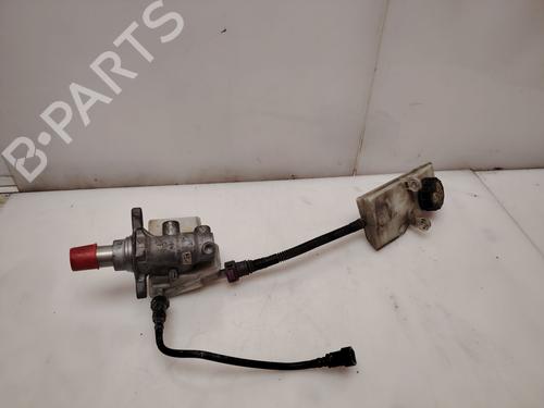 Used Brake master cylinder Brake master cylinder 37700211 37700211